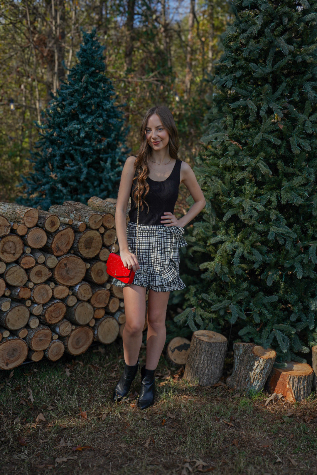 Seasonal Greetings Black and White Skort