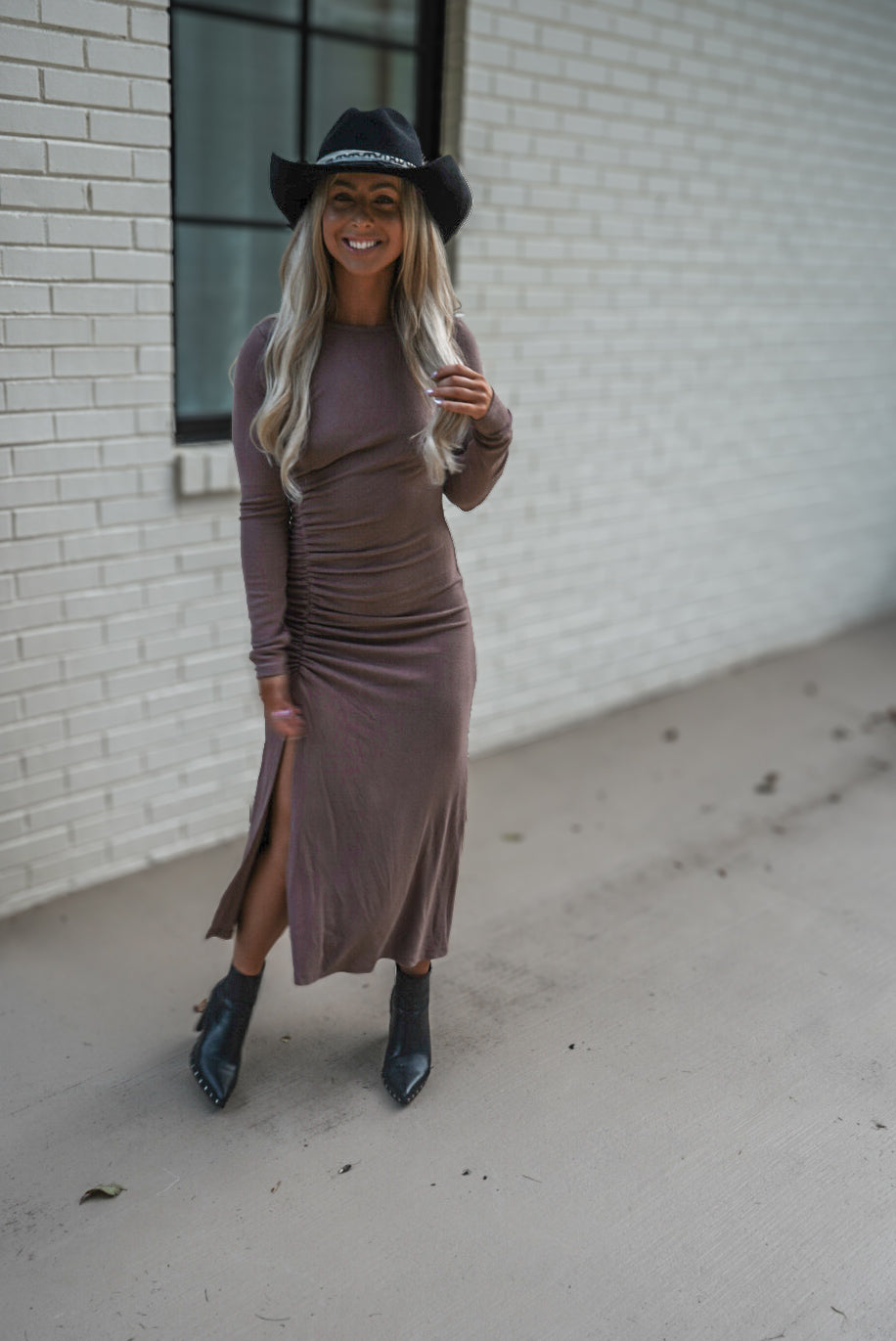 Going With The Season Dress 🖤 1 large