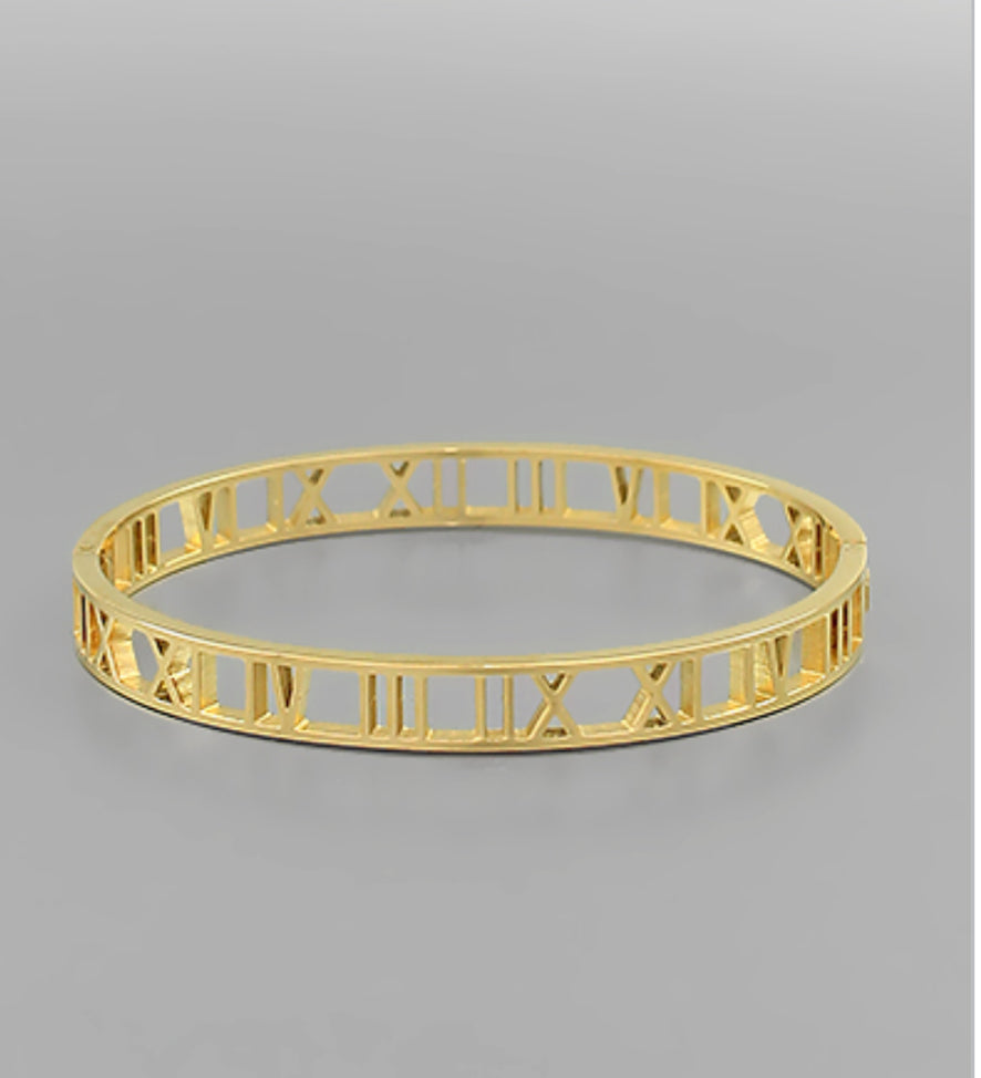 Gold Roman Numeral Bracelet