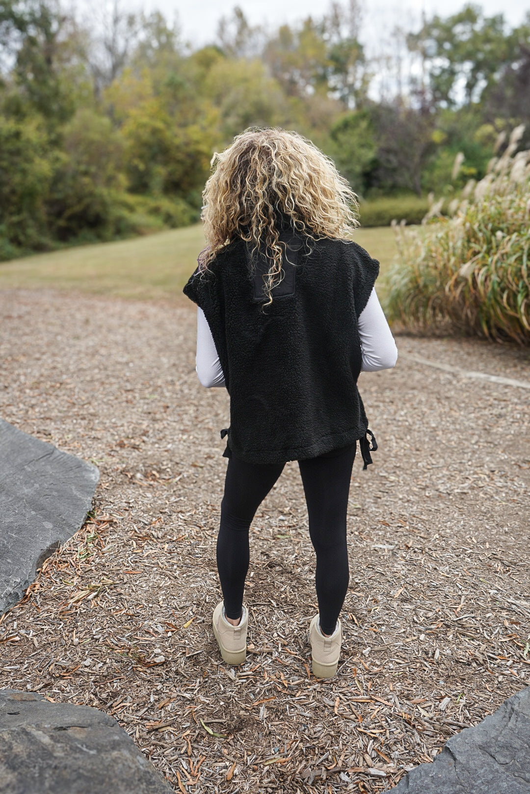 Black Sherpa Vest - Black