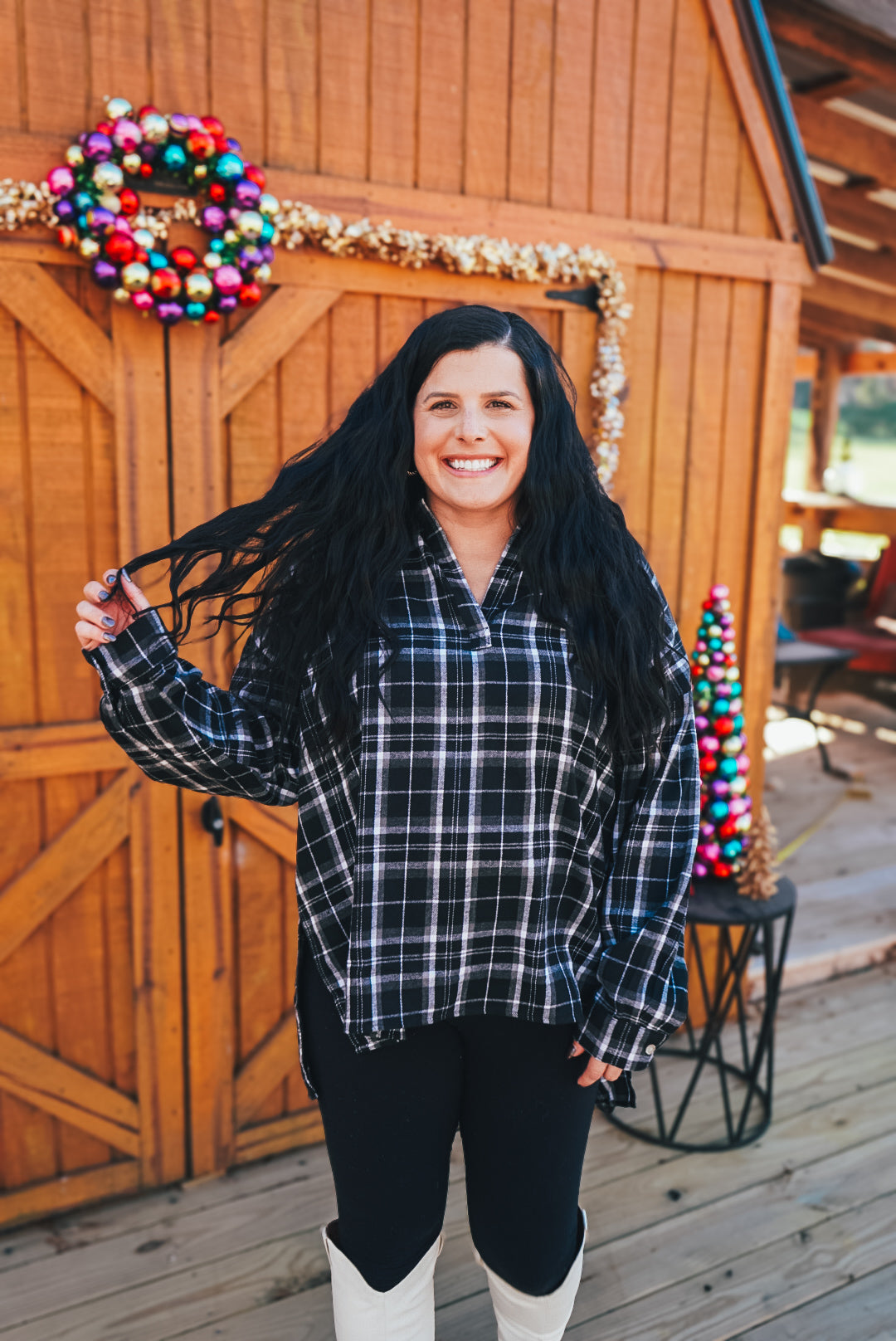 Twirl Around Plaid Top 🖤 1 large