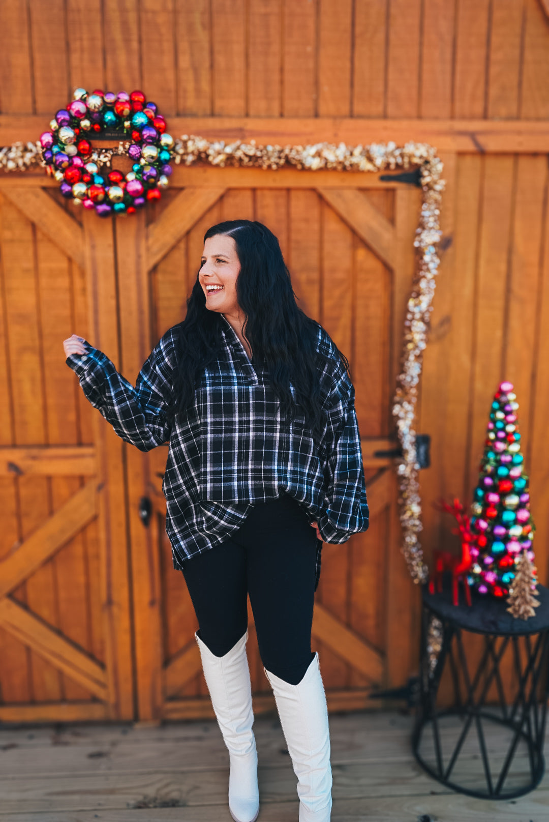 Twirl Around Plaid Top 🖤 1 large