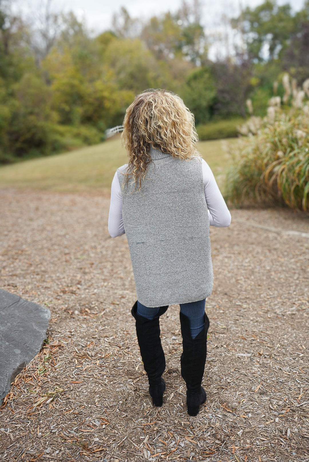Sleeveless Turtleneck Sweater Vest - Gray