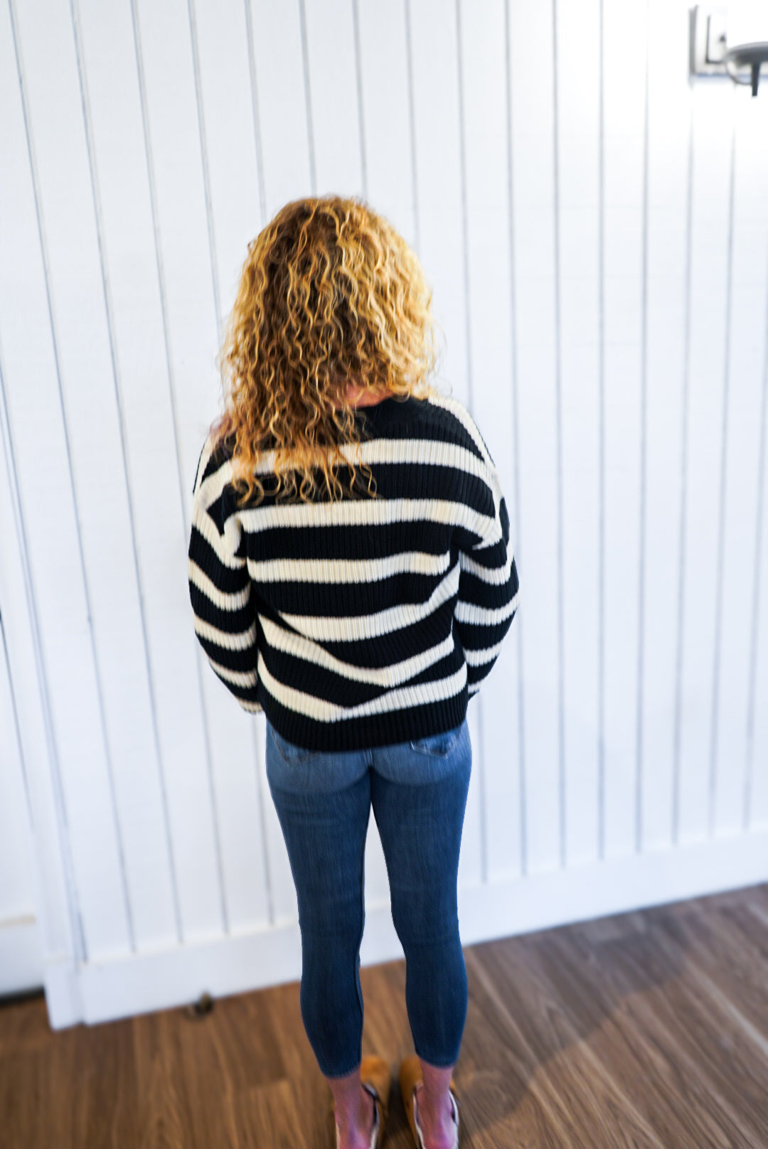 Striped Sweater  Cardigan - Black/White